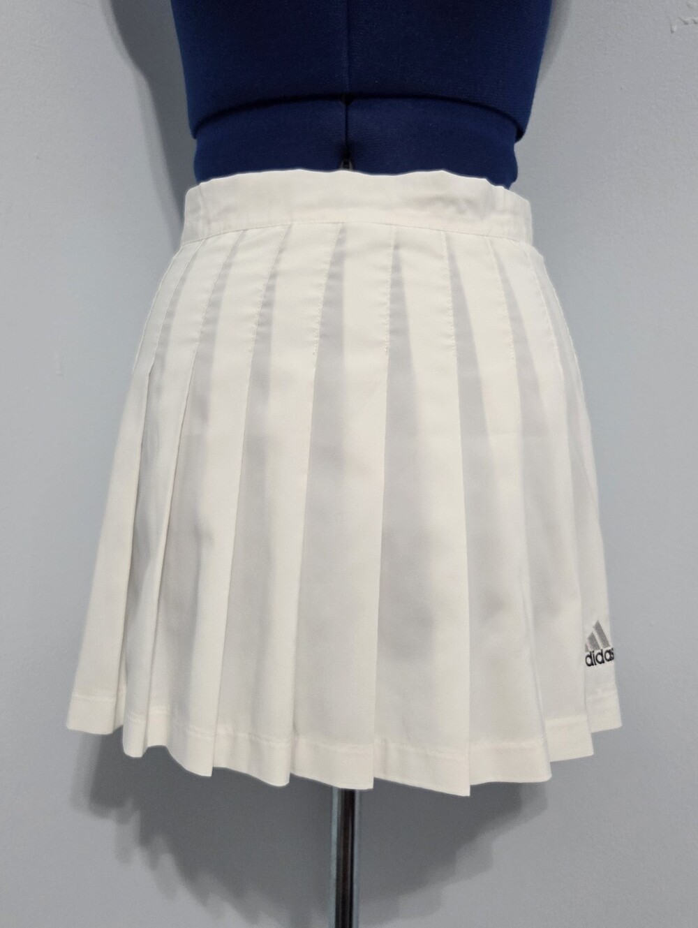 Vintage 90s Adidas White Pleated Tennis Skirt Size 8